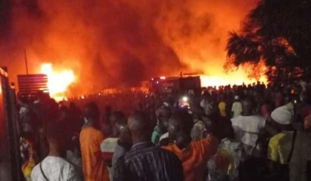 Batı Afrika Ülkesi Sierra Leone‘ de Yakıt Tankeri Patladı..!!